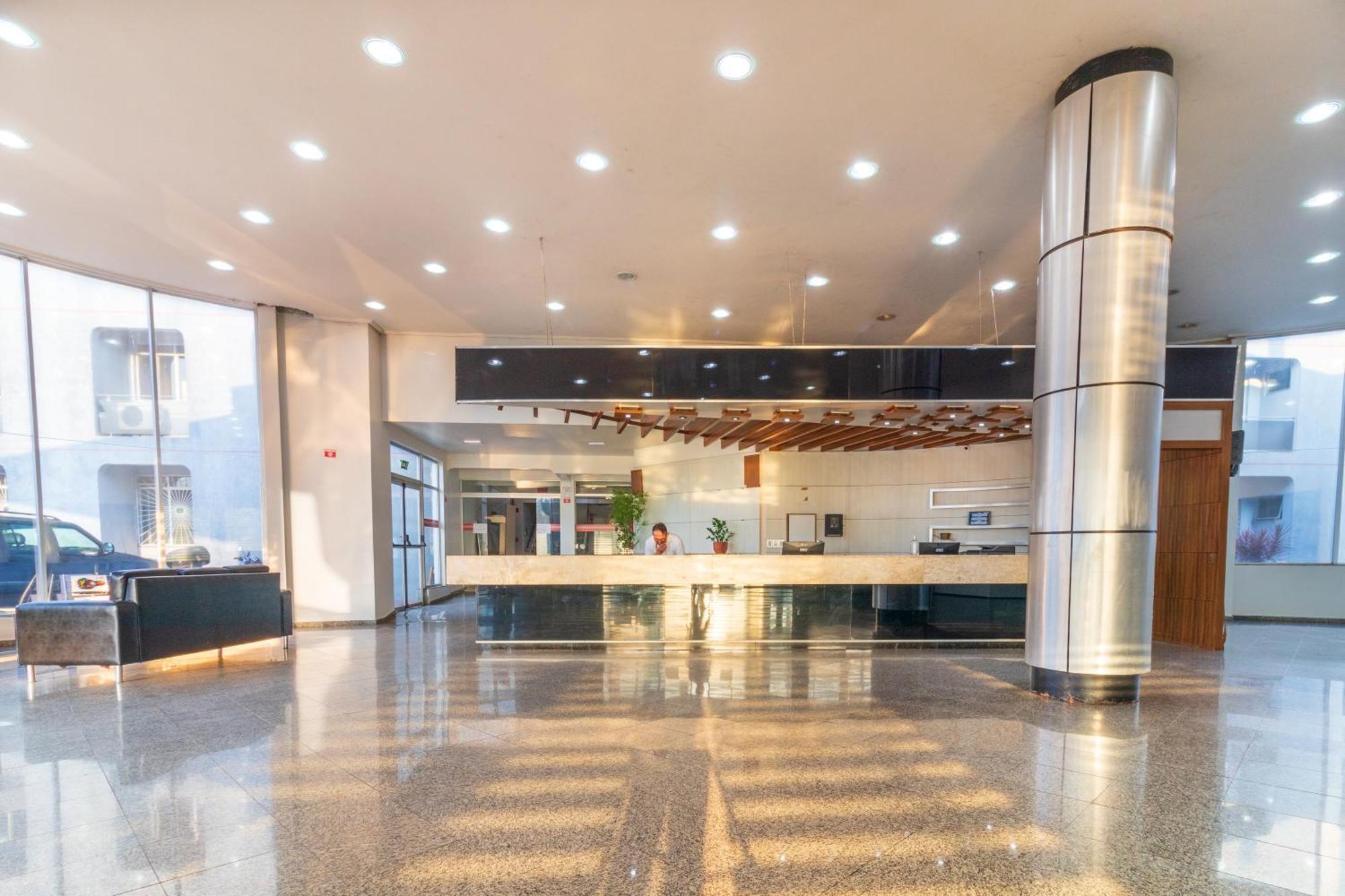 Foz Budget Hotel Фос-ду-Игуасу Экстерьер фото