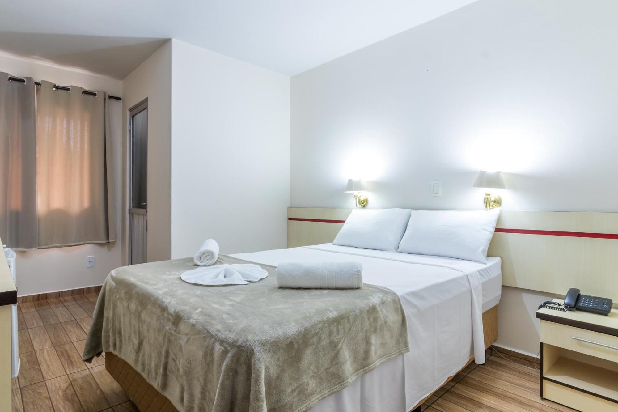 Foz Budget Hotel Фос-ду-Игуасу Экстерьер фото