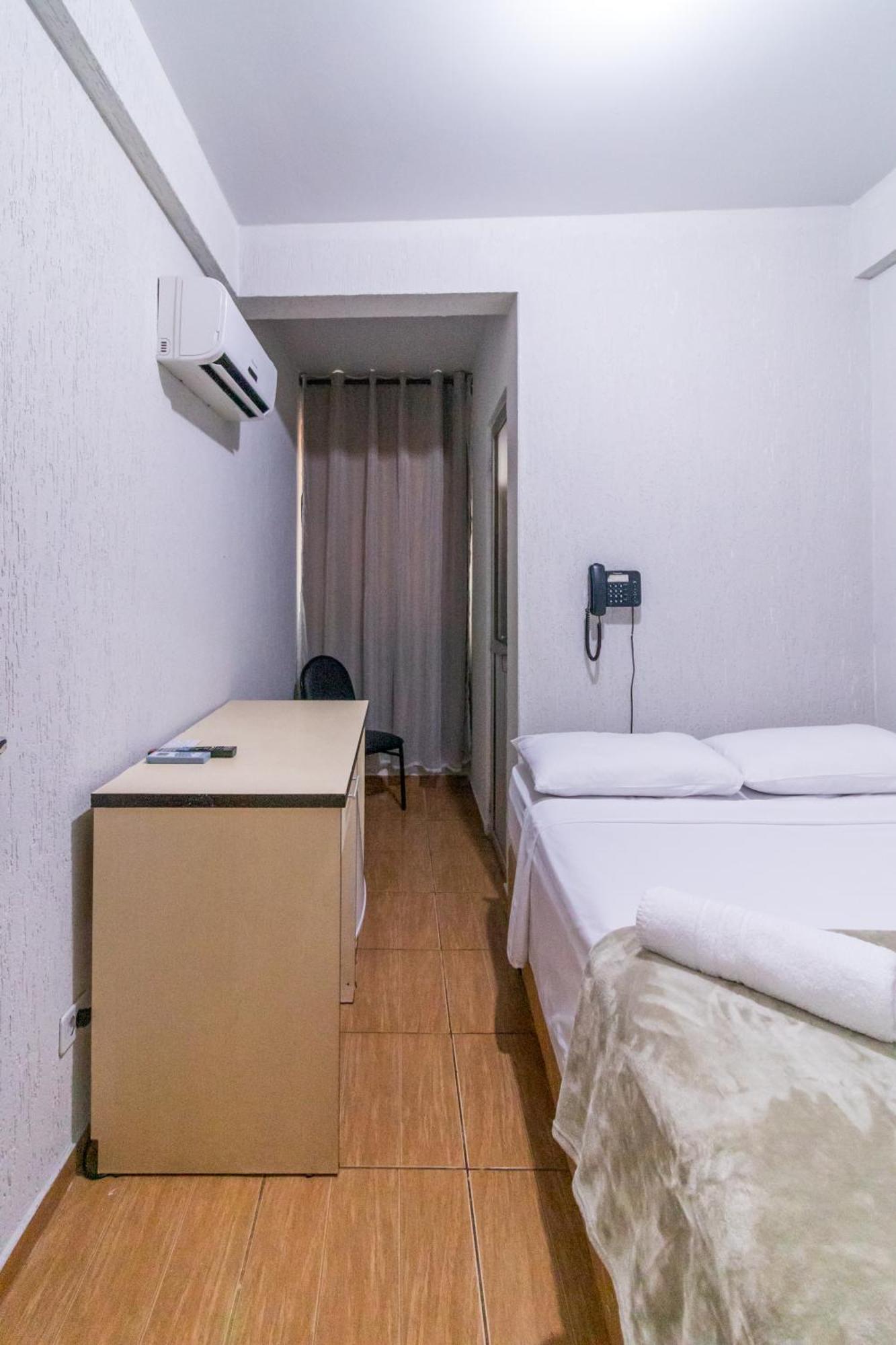 Foz Budget Hotel Фос-ду-Игуасу Экстерьер фото
